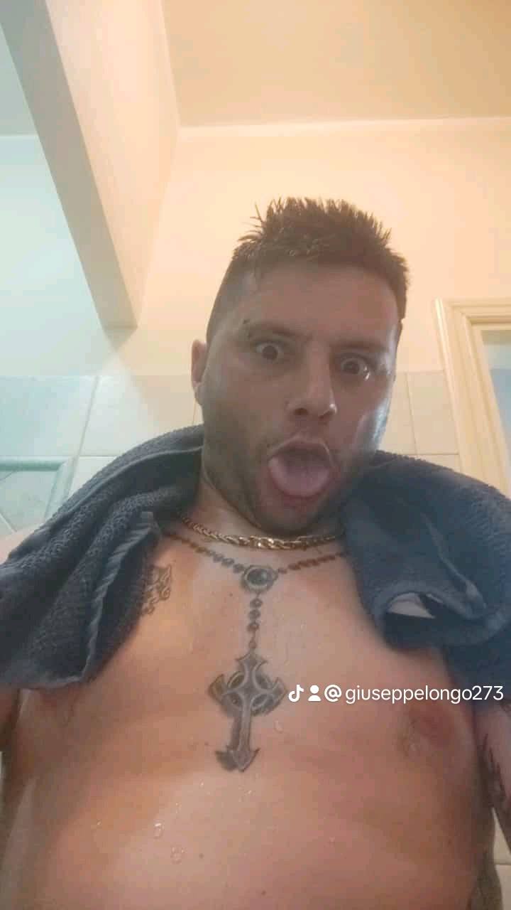 Ciao sono Giuseppe di Nichelino cerco milf per sesso senza impegno ,o 43anni meridionale ,bell uomo , mi piace fare impazzire donne grandi 