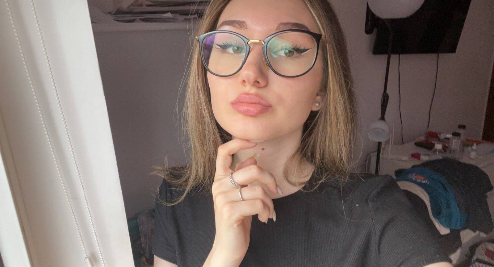 
🌺€🌺Il mio telegramma @MONI6925_IT 💌 Sono una escort disponibile per incontri sessuali💘€💝